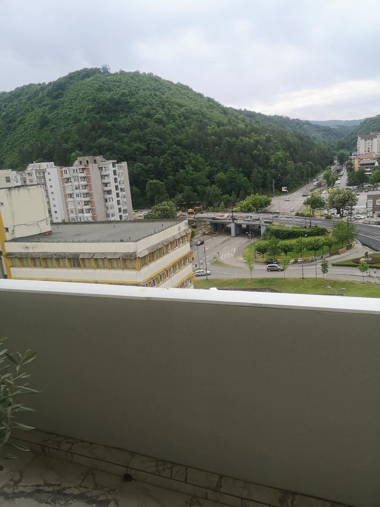 Penthouse Luxury Apartamento Resita Exterior foto